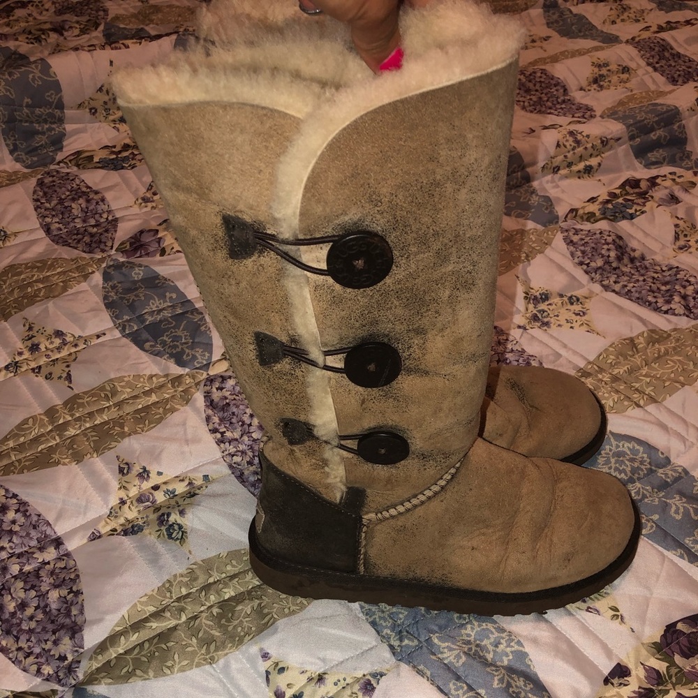 Tall ugg boots